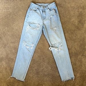 High Rise Straight Leg Light Wash Jeans